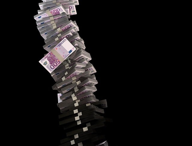 sloup bankovek